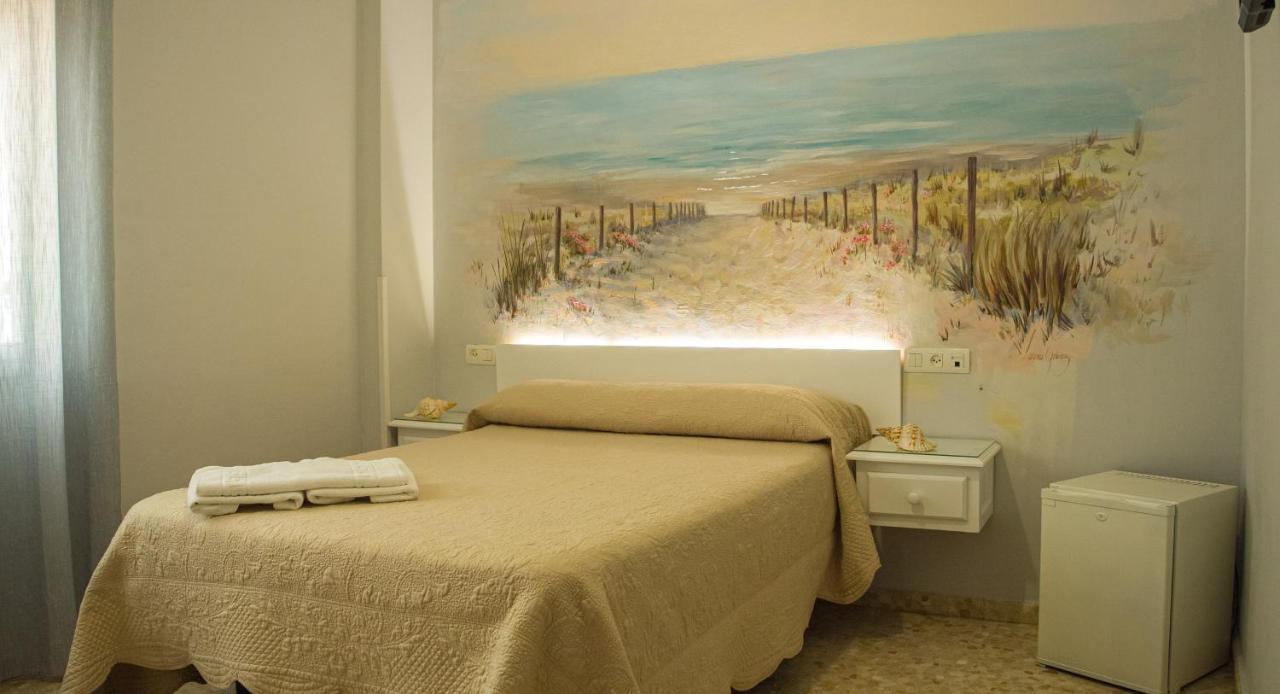 Hostal Patio Andaluz Punta Umbria Exterior photo
