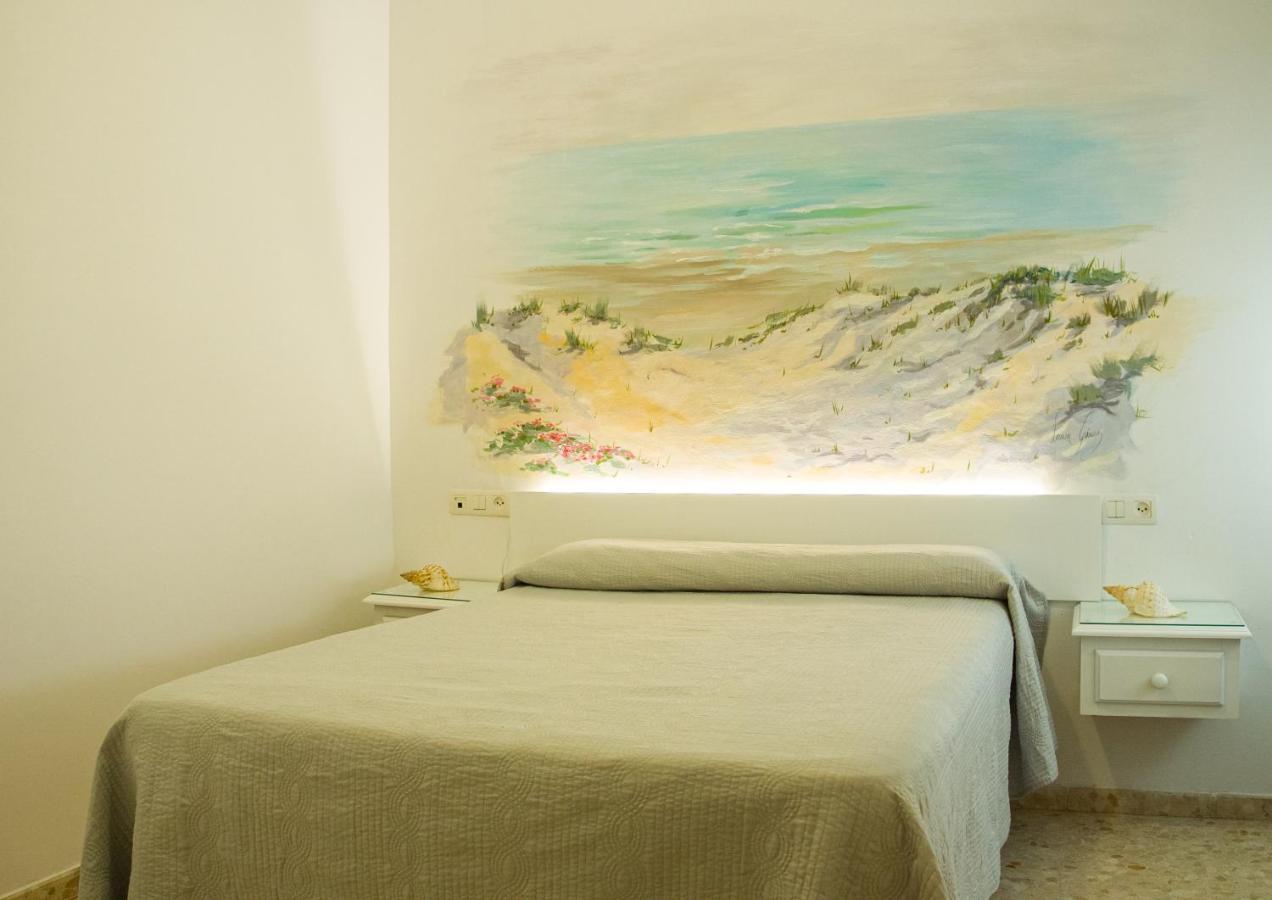 Hostal Patio Andaluz Punta Umbria Exterior photo