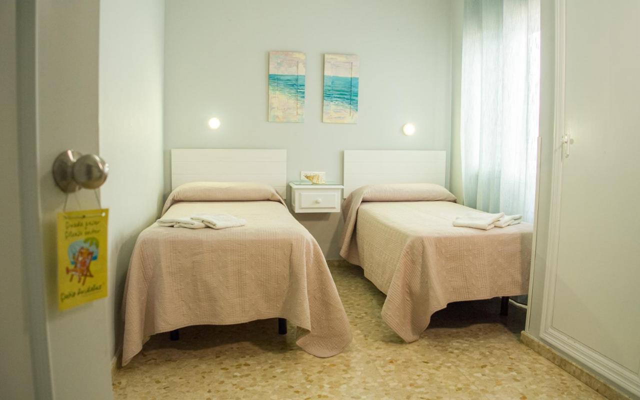 Hostal Patio Andaluz Punta Umbria Exterior photo