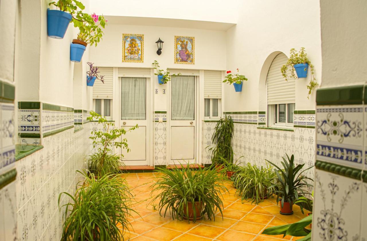 Hostal Patio Andaluz Punta Umbria Exterior photo